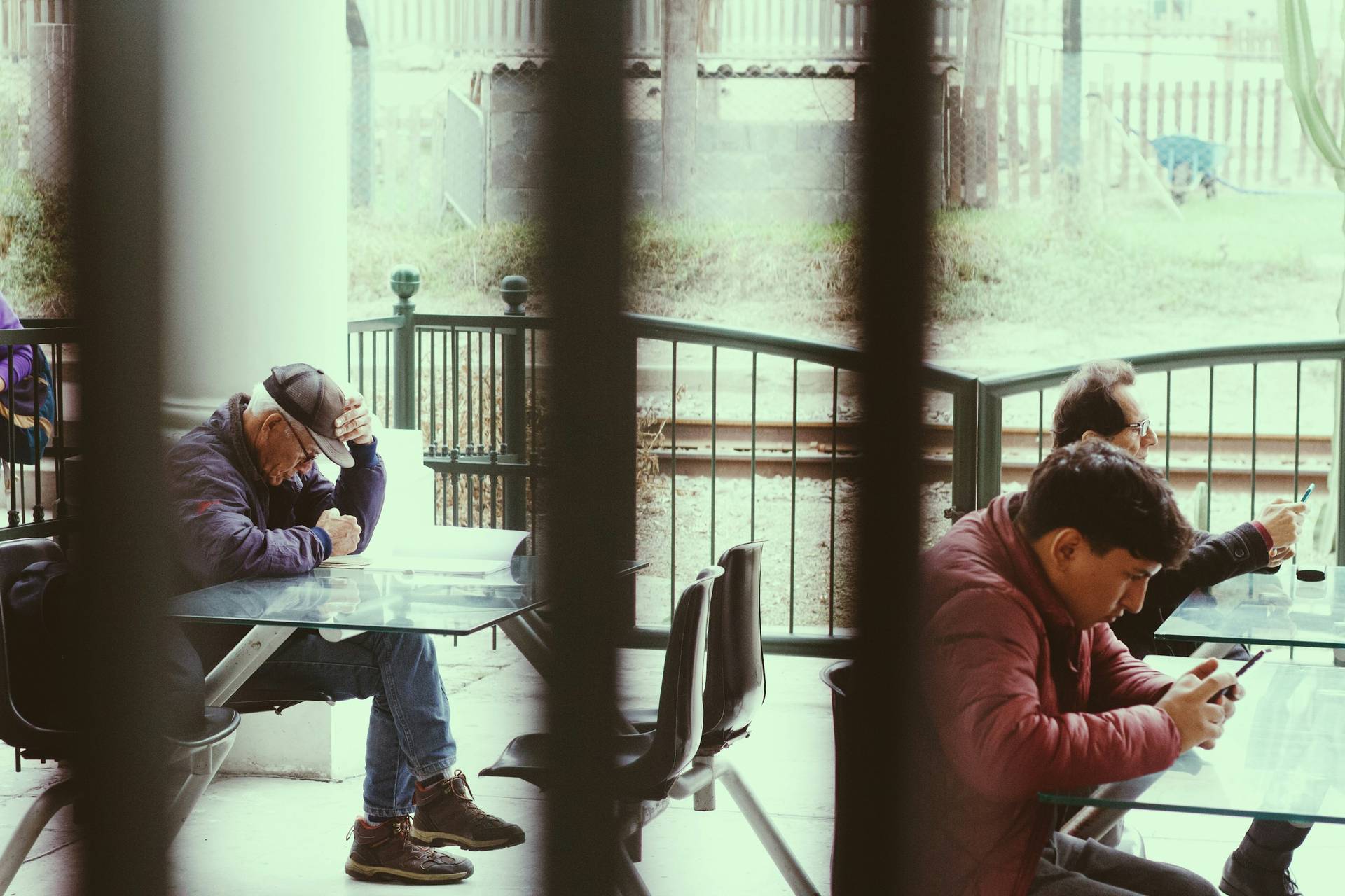 Never alone with a phone